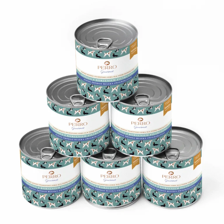 kilka puszek karmy Perro ustawionej w piramidę turkusowe